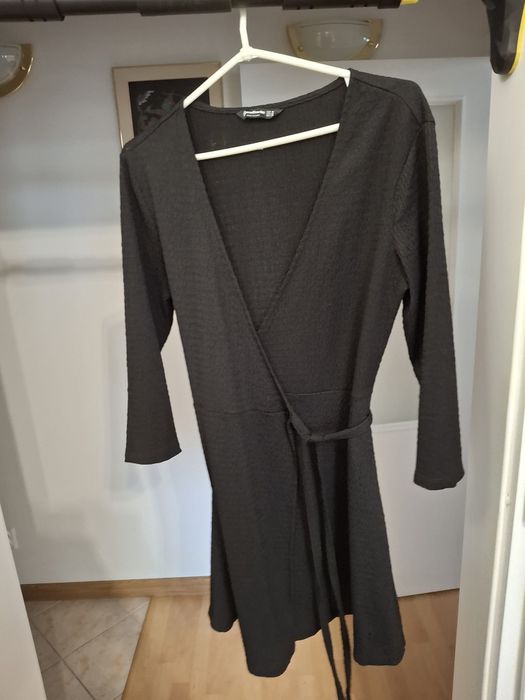 Sukienka stradivarius M