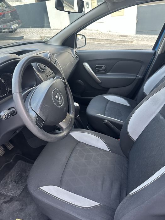 Dacia sandero stepway 1.5 dCI (2014)