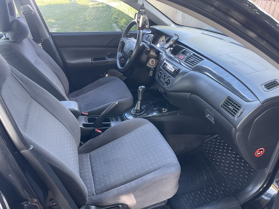 Продам MITSUBISHI Lancer