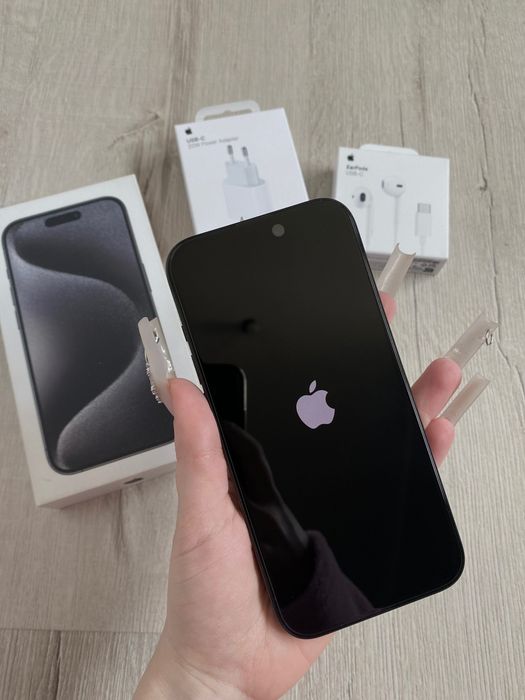iPhone 15 pro 256 гб Black Titanium