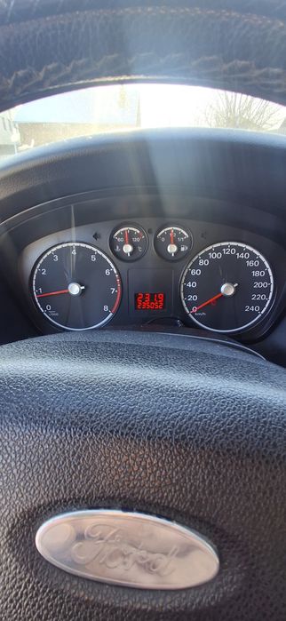 Форд Фокус 2011 рік 1.4 газ,бензин