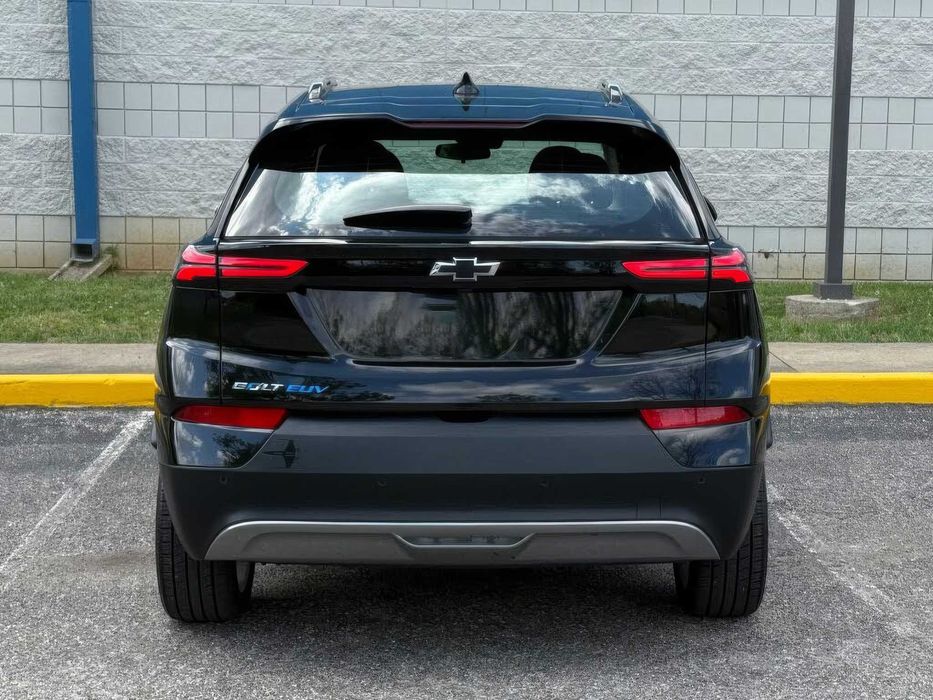 Chevrolet Bolt Euv Lt      2023