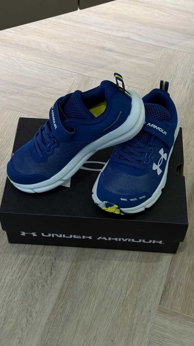Оригінал Кросівки UNDER ARMOUR 32-35 р. Весна-Літо опт є роздріб