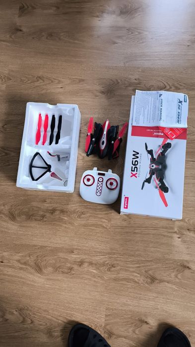 Sprzedam na części używanego drona Syma X65W.