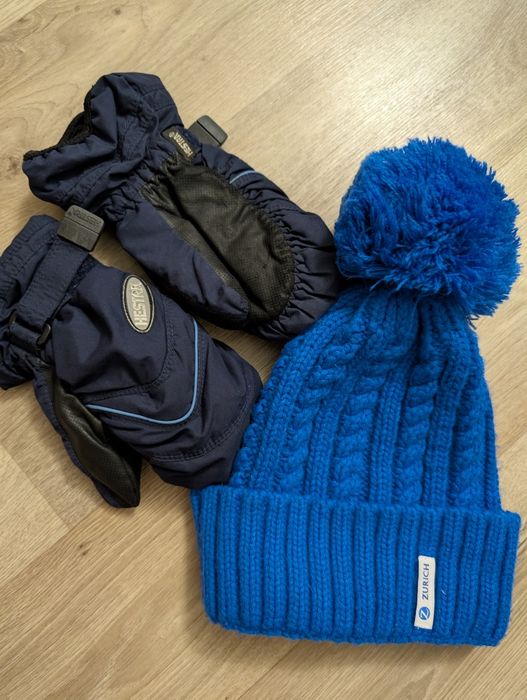 Куртки та жилети