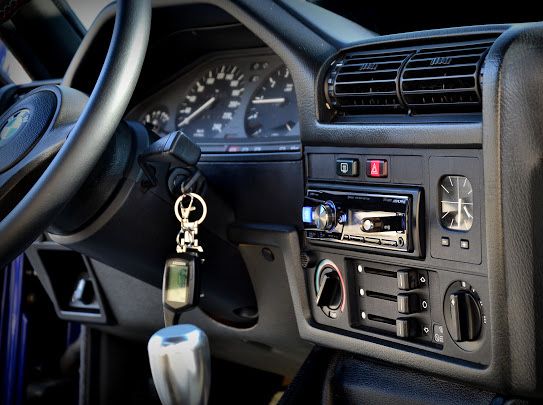 BMW E30, 1985 року ідеальний стан .