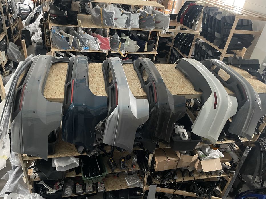 Задній бампер Фольксваген пасат 22р універсал