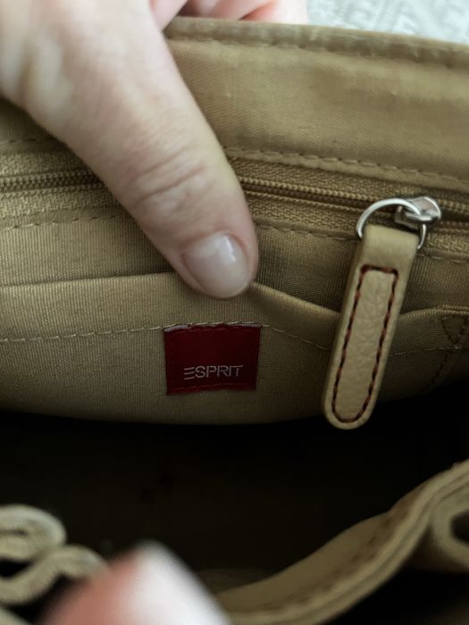 Приодам сумочку Esprit у гарному стані