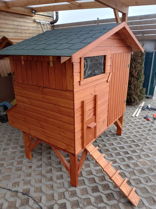 Kurnik drewniany dla kur