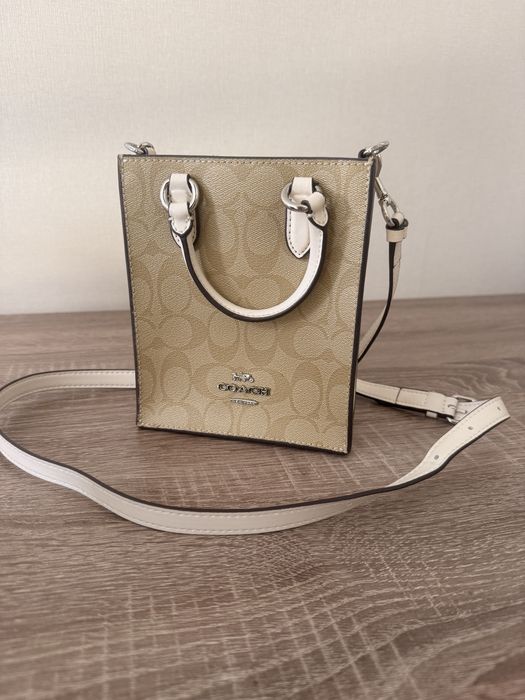 Продам шкіряну сумку coach Mini Tote In Signature Canvas