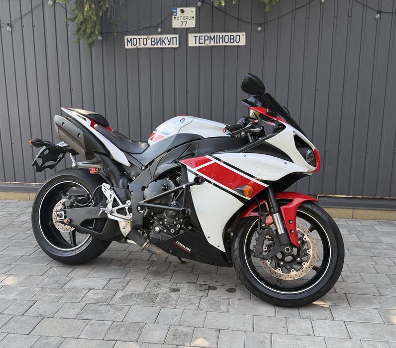 Yamaha R1 доставка-обмін