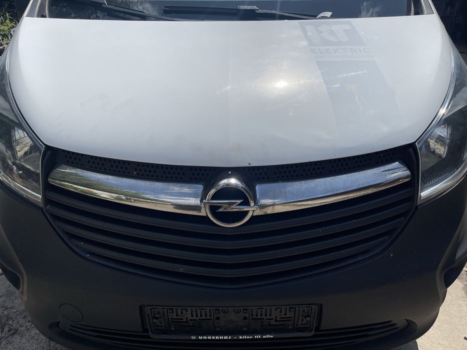 Розборка трафик виваро Разборка Opel Vivaro Крило Бампер Сидіння Двері