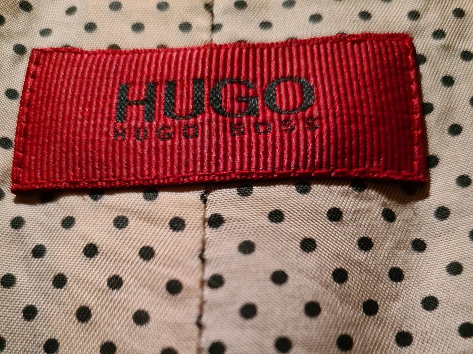 Hugo Boss -> Blazer Mulher Tam 38