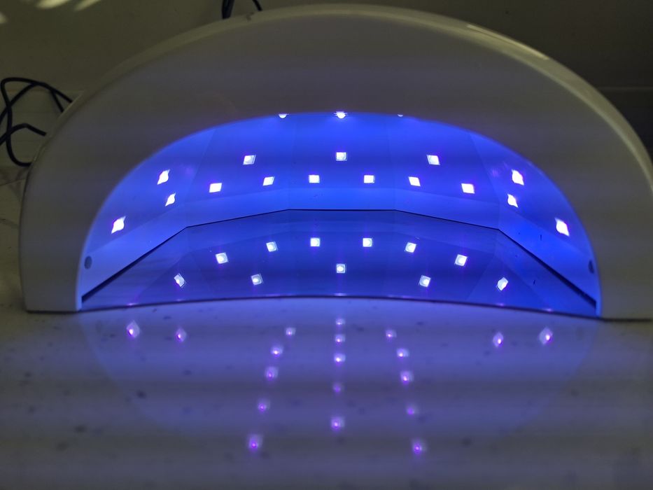 Lampa UV do paznokci Semilac