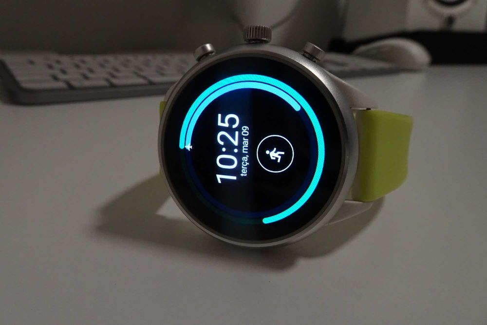 Smartwatch Fossil Sport Neon Yellow FTW6028J 41mm