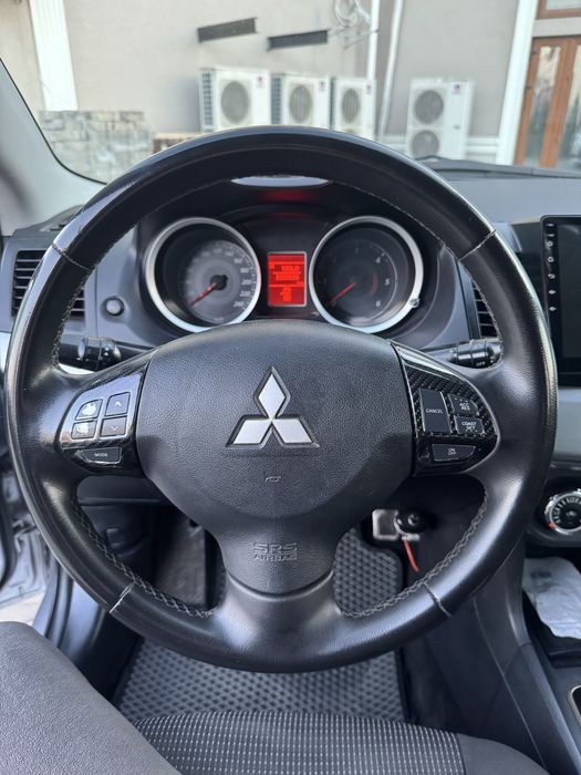 Mitsubishi Lancer X 2.0 Дизель