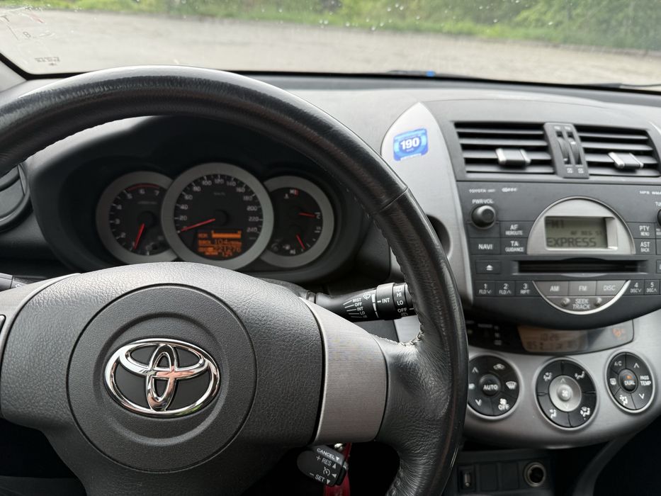 Toyota rav4 2.2 d klima  4x4