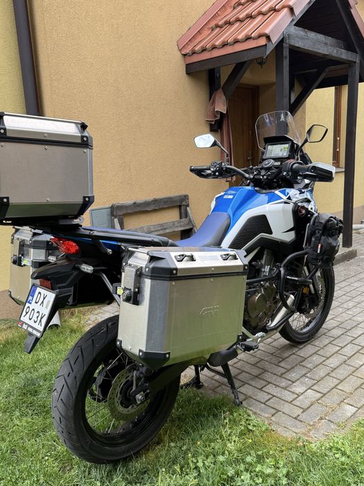 Honda CRF1100 Africa twin manual