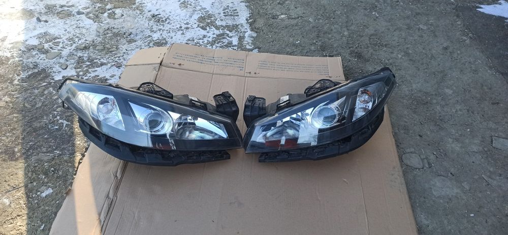 Фара Рено лагуна 2 Renault Laguna 2