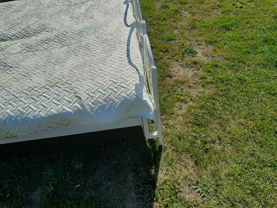 Łóżko metalowe tapicerowane 180x200 królewskie kute metaloplastyka