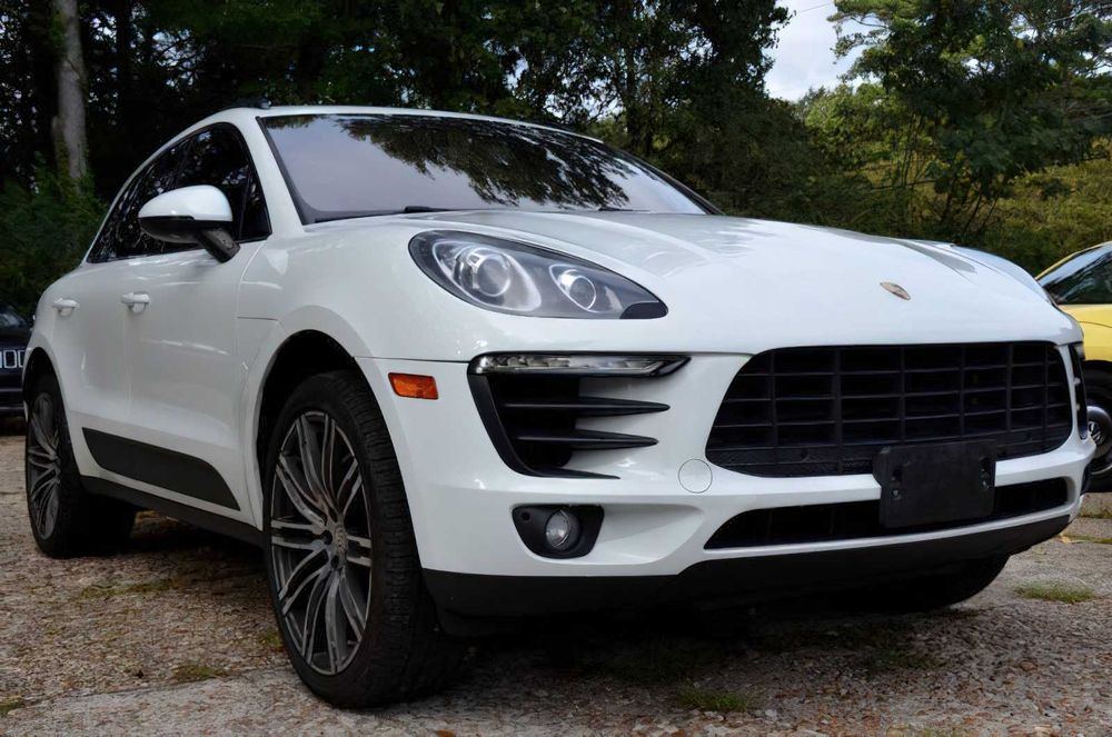 Porsche Macan S      2017