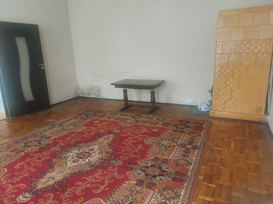 Duży pokój z kuchnią do remontu w Centrum