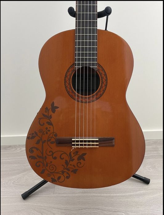 Yamaha CX40 – Guitarra Clássica Eletroacústica