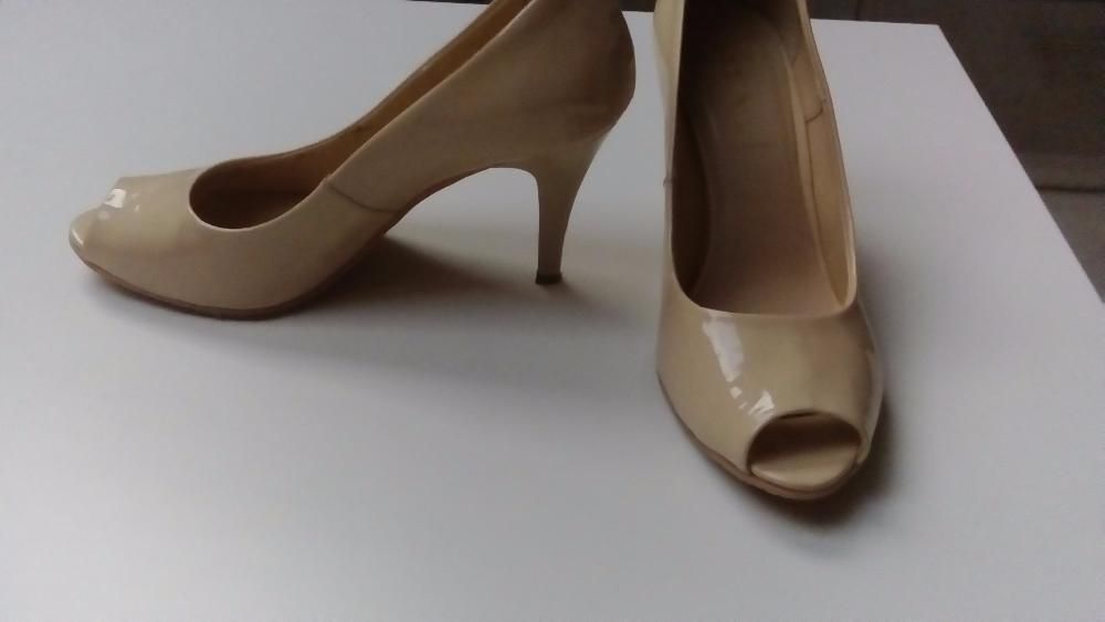 szpilki wloskie lakierowane rozm.38