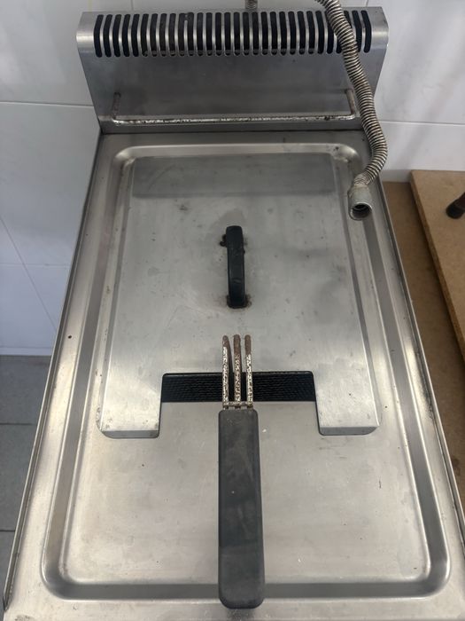Vendo Fritadeira Industrial de Bancada a Gás