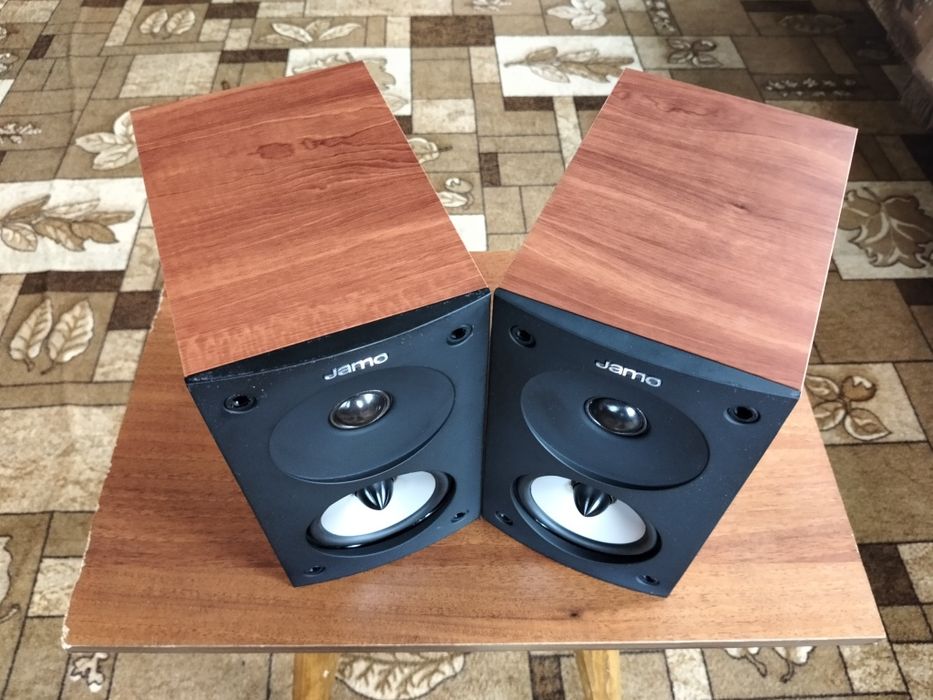 Продам полочную акустическую систему Jamo S622 DARK-APPLE (В ИДЕАЛЕ!)