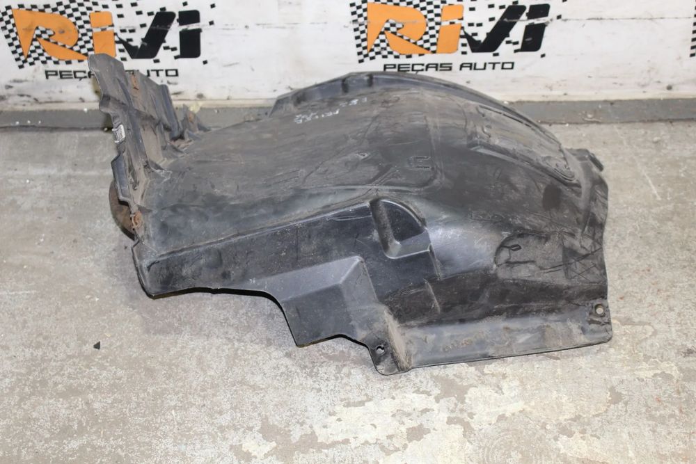 Cava roda frente direita BMW 1 Coupé (E82)