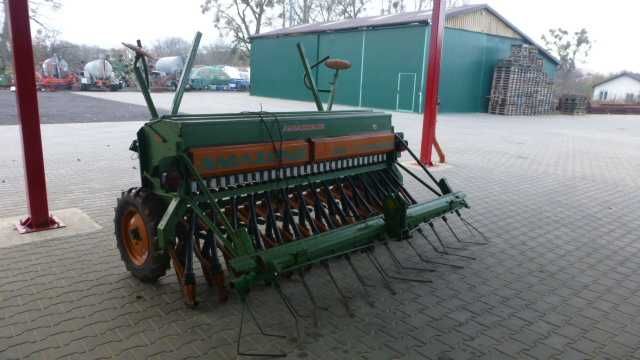 Siewnik AMAZONE D8 - 30 SUPER