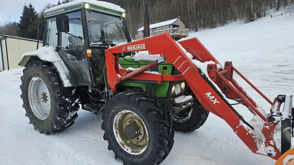 Deutz Fahr DX 3.90 z turem