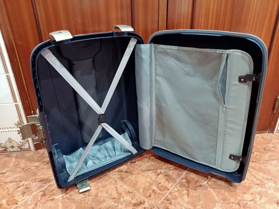 Mala Malas rígida de porão até 23 kg viagem casa quarto apartamento.