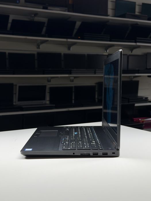 Laptop Biznesowy Dell Latitude E5570 |15"| i5-6gen 8GB RAM 256GB SSD