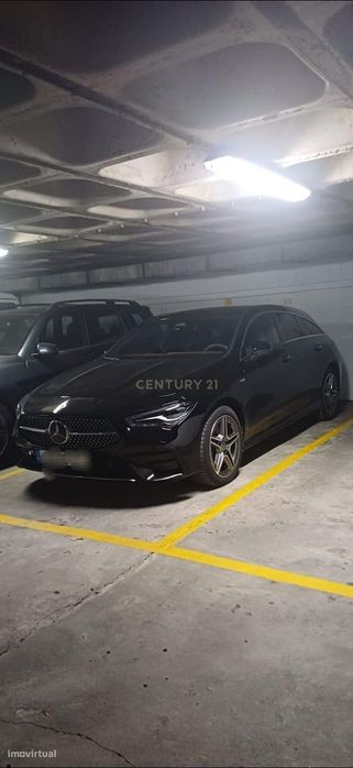 Lugar de Garagem 12 m² à Venda no Estoril – Centro Comercial Grande Ga