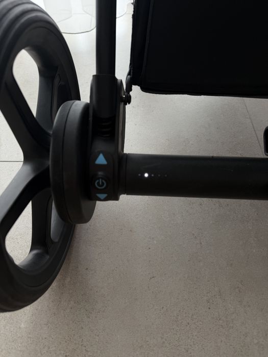 Продам cybex e priam електро