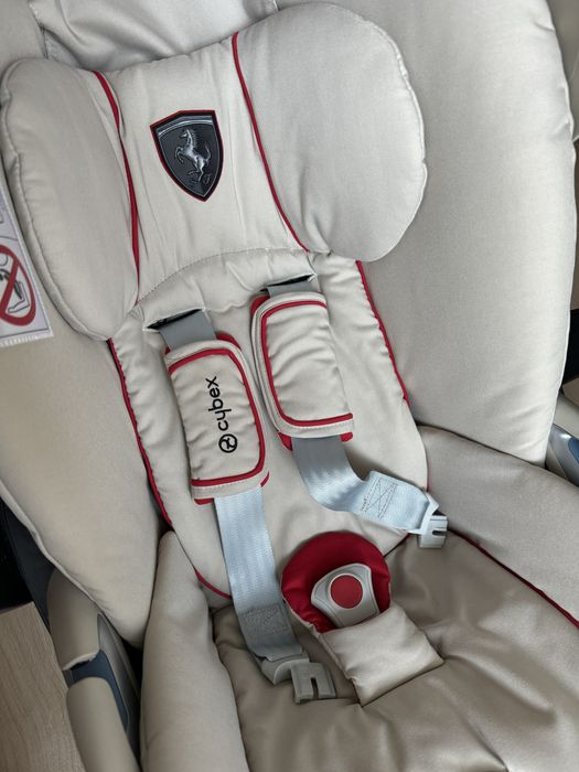Автокрісло, автолюлька cybex cloud z i-size ferrari silver grey