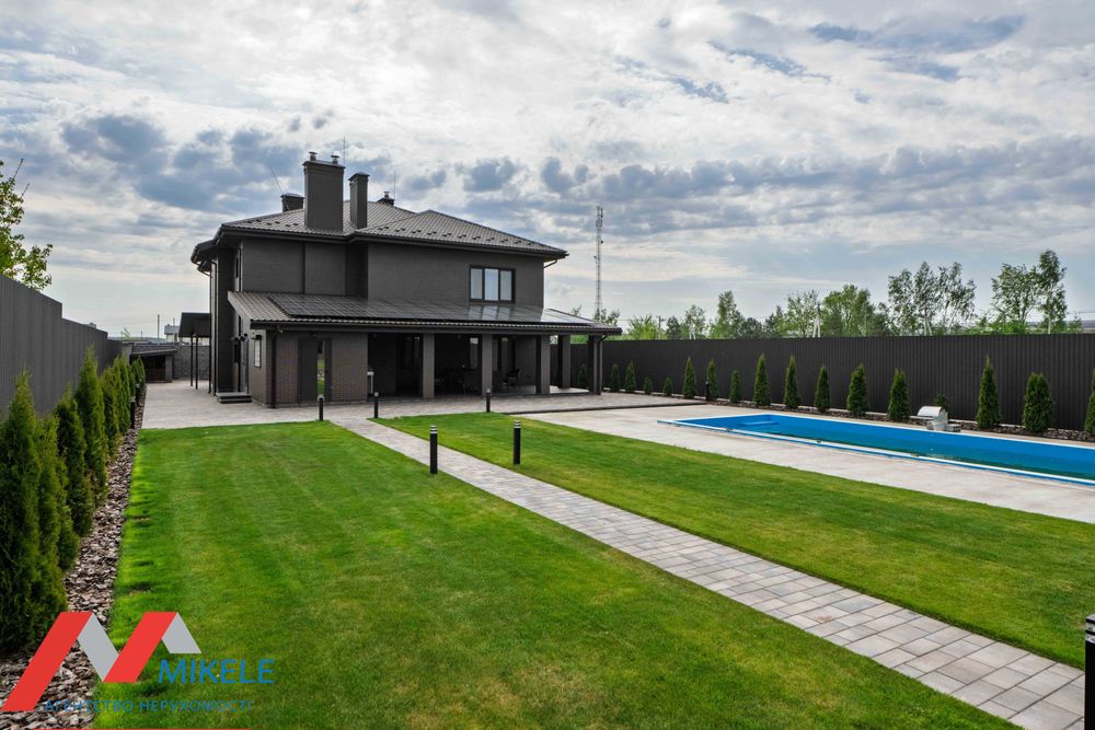 Сучасний новий будинок 2024р 320м2 діл 19сот с. Щасливе