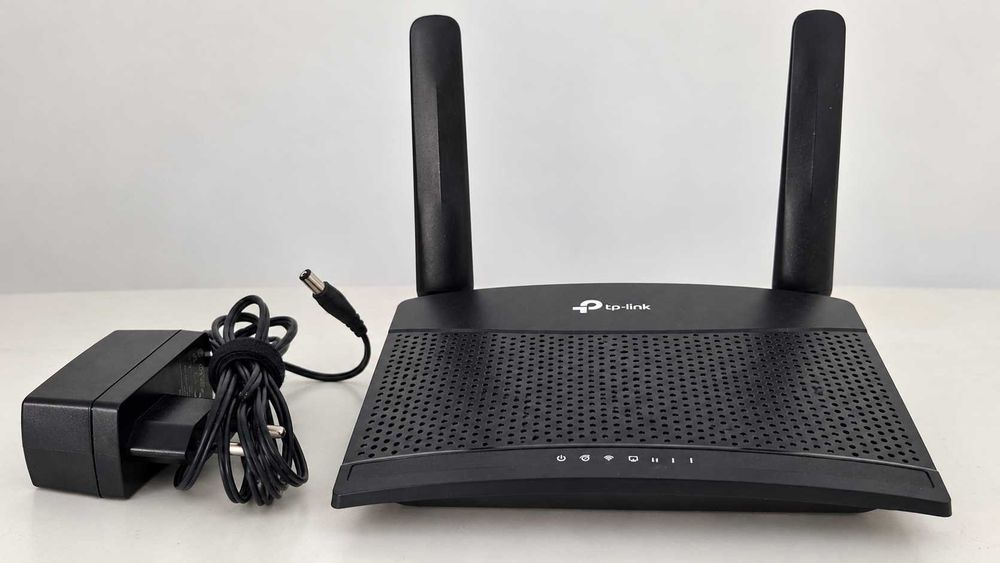 TP-Link TL-MR100 Router 4G LTE 300 Mbps — com caixa e acessórios
