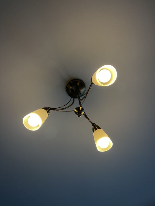 Candeeiro de tecto de sala com 5 e 3 lampadas incluidas