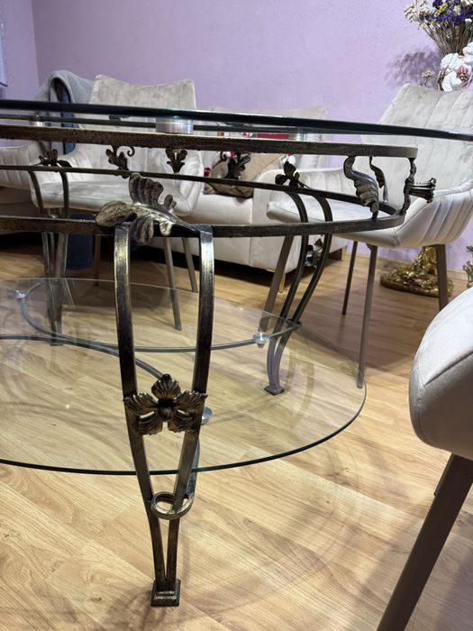 Кований скляний столик