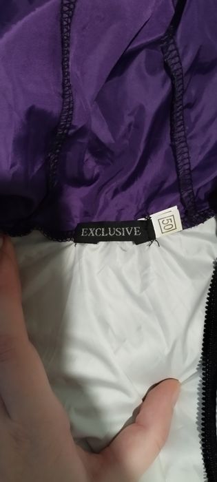 Жіночка вітровка