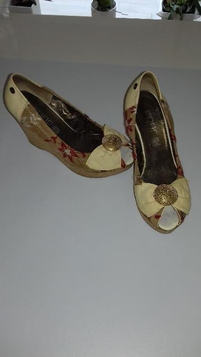 Sapato aberto da Prof