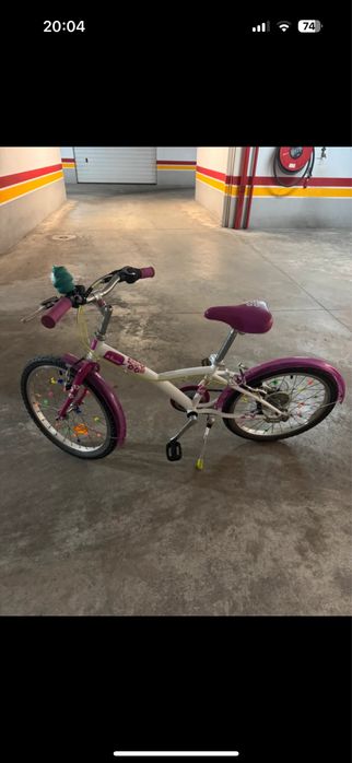 Bicicleta menina