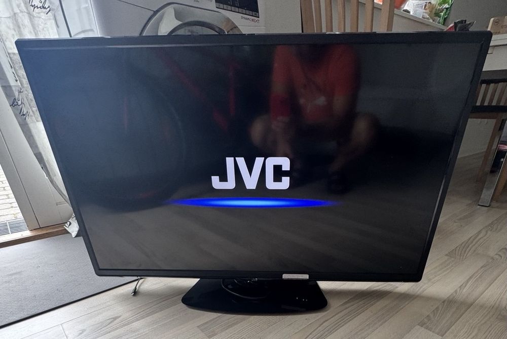 Телевізор JVC 40