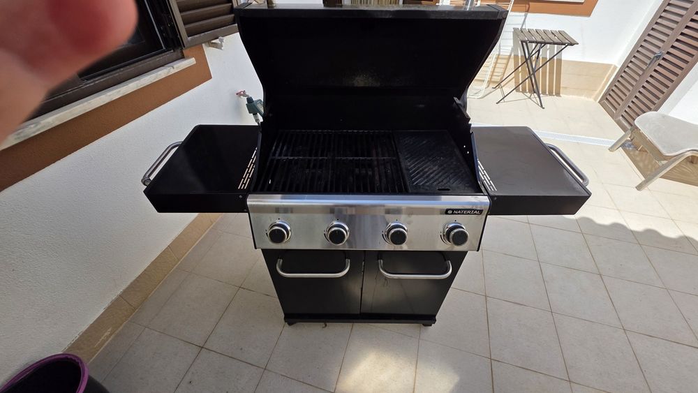 Barbeque grill a gás grelhador