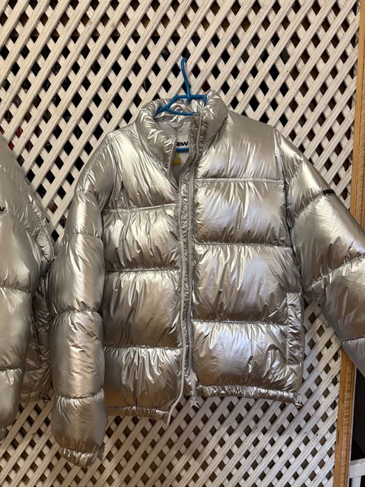 Серебристая куртка