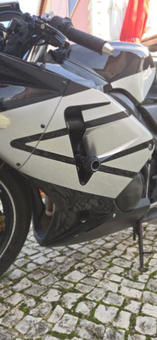 Vende-se CBR 600 RR