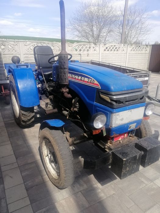 Трактор сінтай 240